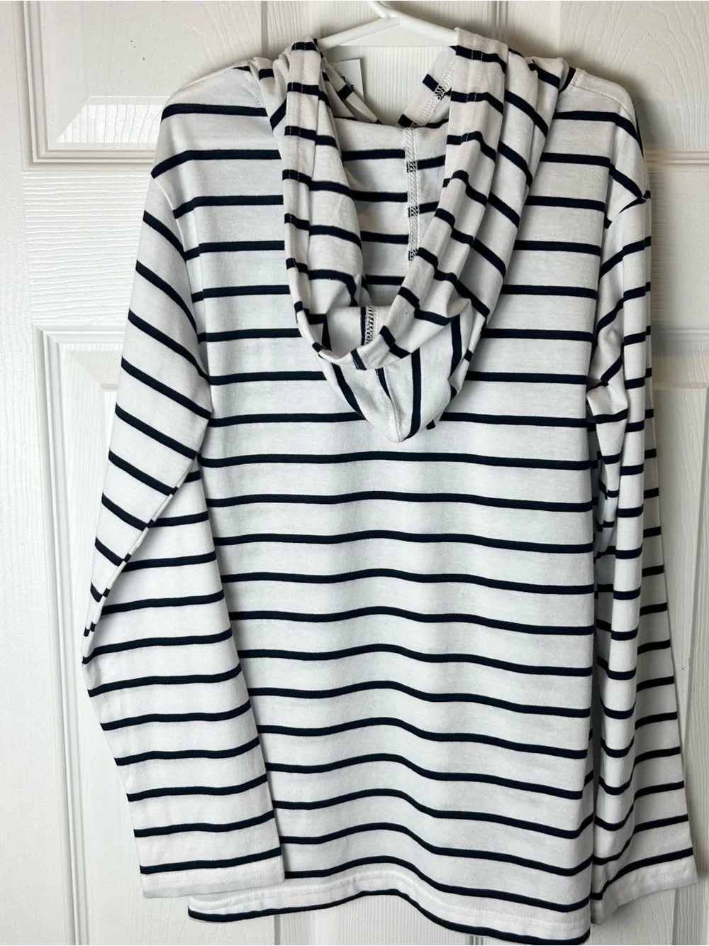 The Children's Place Boys Size M 7-8 Long Sleeve Navy White Striped Hooded Top